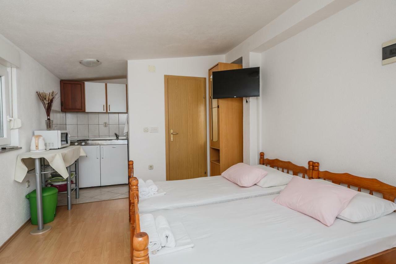 Apartments Mila Kaštela Eksteriør billede