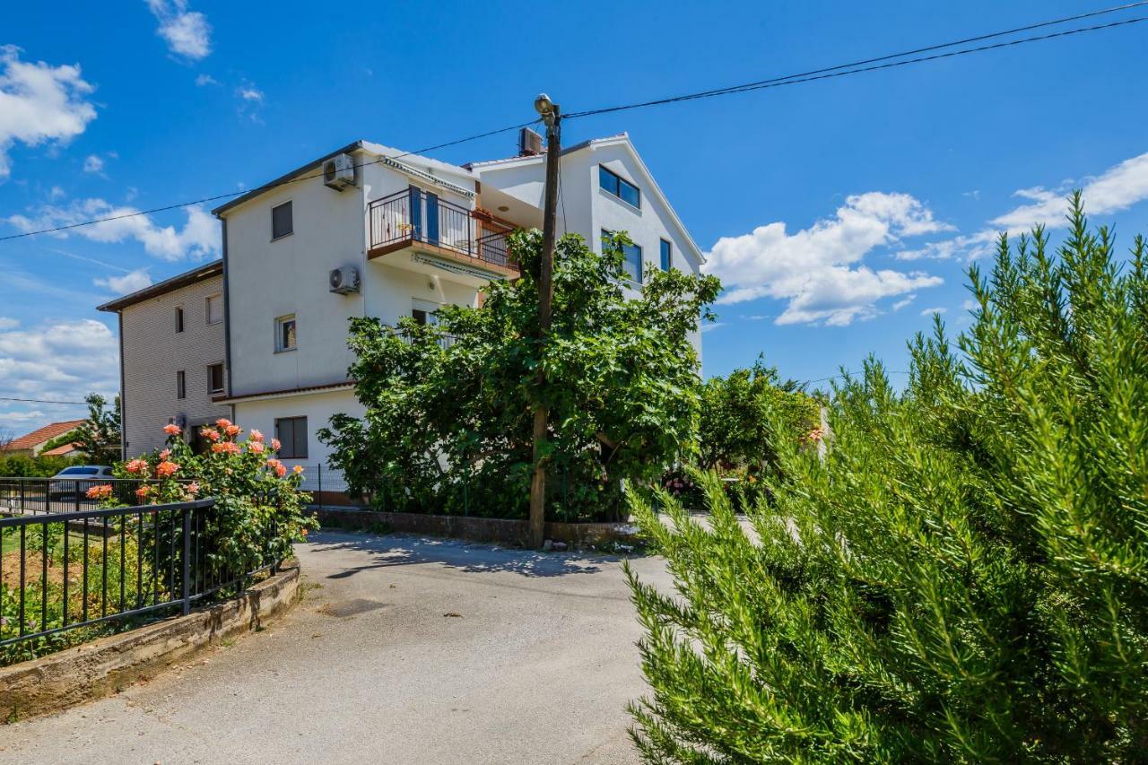 Apartments Mila Kaštela Eksteriør billede