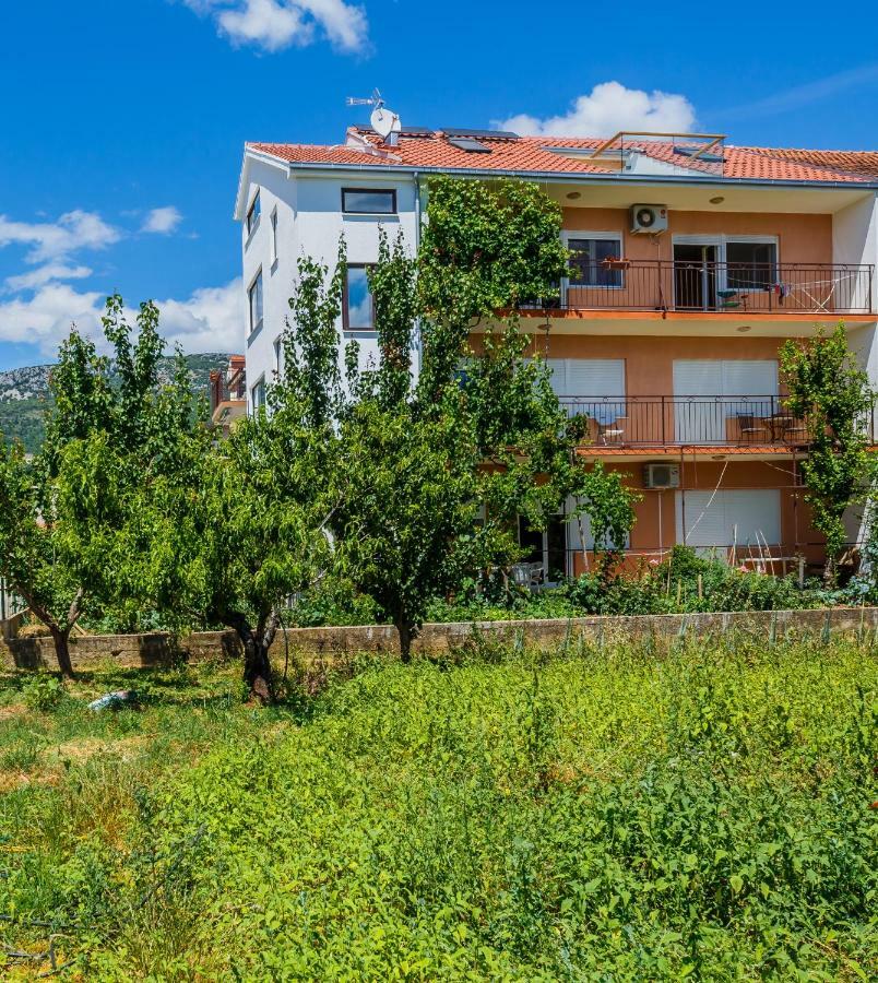 Apartments Mila Kaštela Eksteriør billede